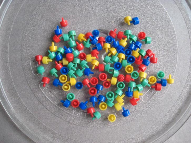 voor insteek-mozaïek: zakje met handvol nieuwe dopjes, Antiek en Kunst, Antiek | Speelgoed, Ophalen of Verzenden