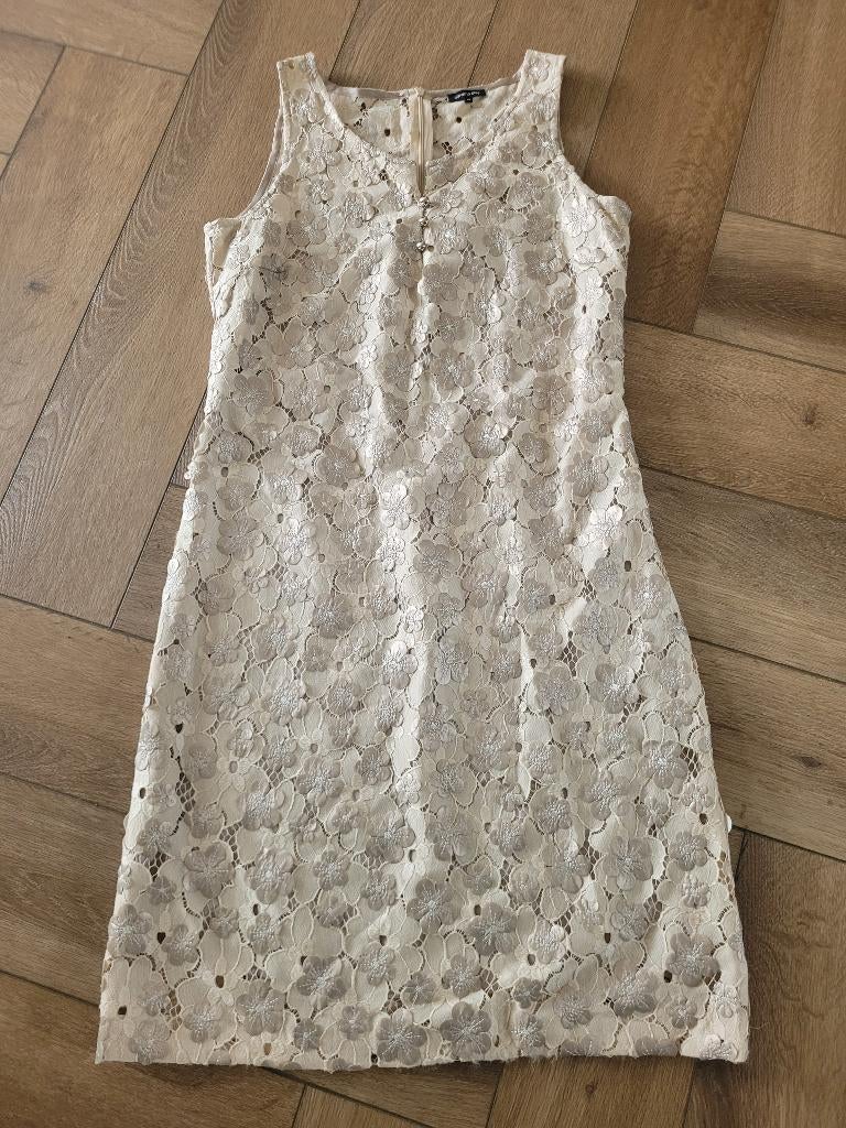 Prachtige jurk van Caroline Biss, maat 36, Beige, Ophalen of Verzenden, Zo goed als nieuw, Knielengte