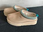 UGG W Tazz pantoffels - Maat 38, Ophalen, Beige, Zo goed als nieuw, Pantoffels of Sloffen