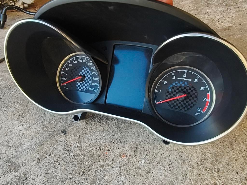 Mercedes-benz GLC AMG km teller +nav, Auto-onderdelen, Dashboard en Schakelaars, Mercedes-Benz, Ophalen of Verzenden