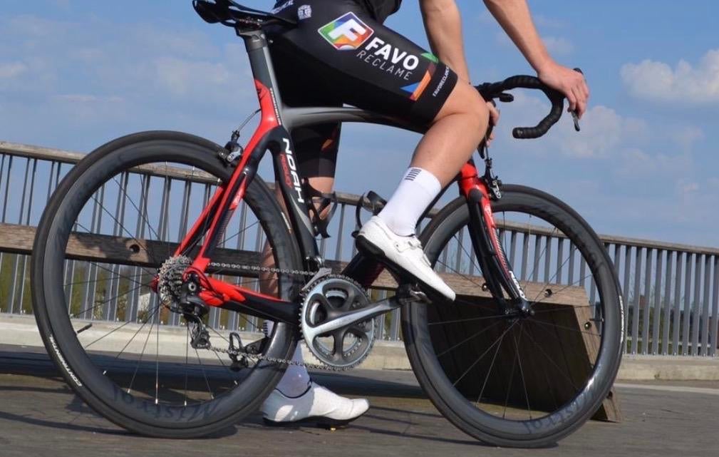 Ridley Noah Flow racefiets (maat 56) met Tacx Neo 2T, 28 inch, Gebruikt, Carbon, Meer dan 20 versnellingen