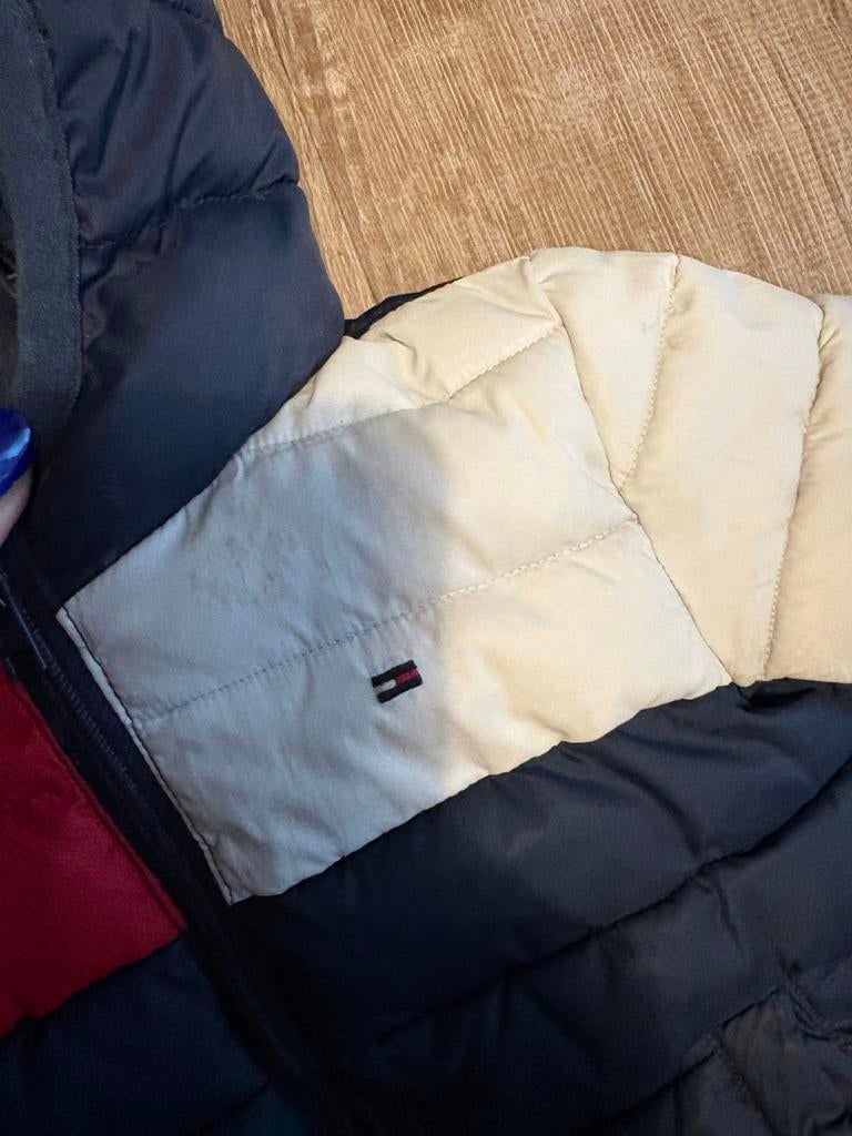 Tommy jasje maat 68 gedragen maar goed, Kinderen en Baby's, Babykleding | Maat 68, Ophalen of Verzenden, Gebruikt, Jongetje of Meisje