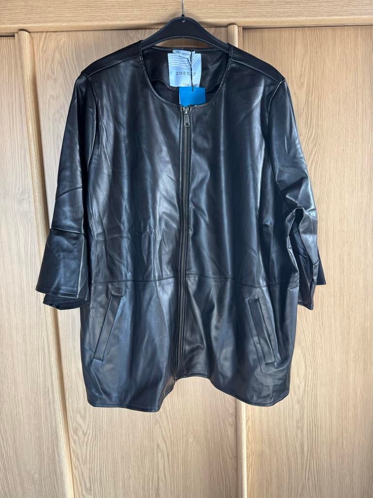 Zhenzi Zwarte Imitatie Leren Jas - Nieuw met kaartjes, Ophalen of Verzenden, Nieuw, Maat 46/48 (XL) of groter, Zwart