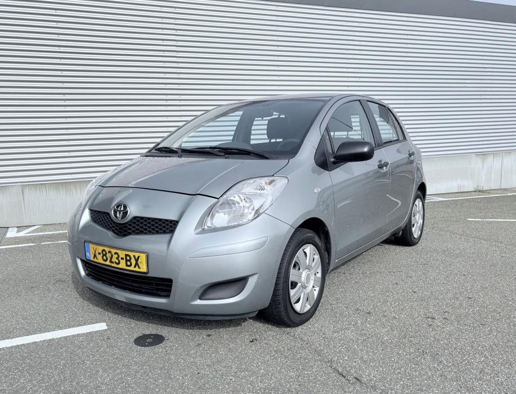 Toyota Yaris 1.0 VVTi Acces Airco/Trekh/Elekt ram/5D, Voorwielaandrijving, Stof, 960 kg, Bedrijf