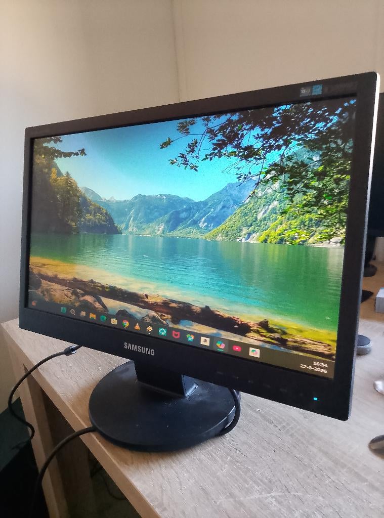 Samsung Monitor  24 inch, Computers en Software, Monitoren, Ophalen of Verzenden, Zo goed als nieuw, Samsung, VGA