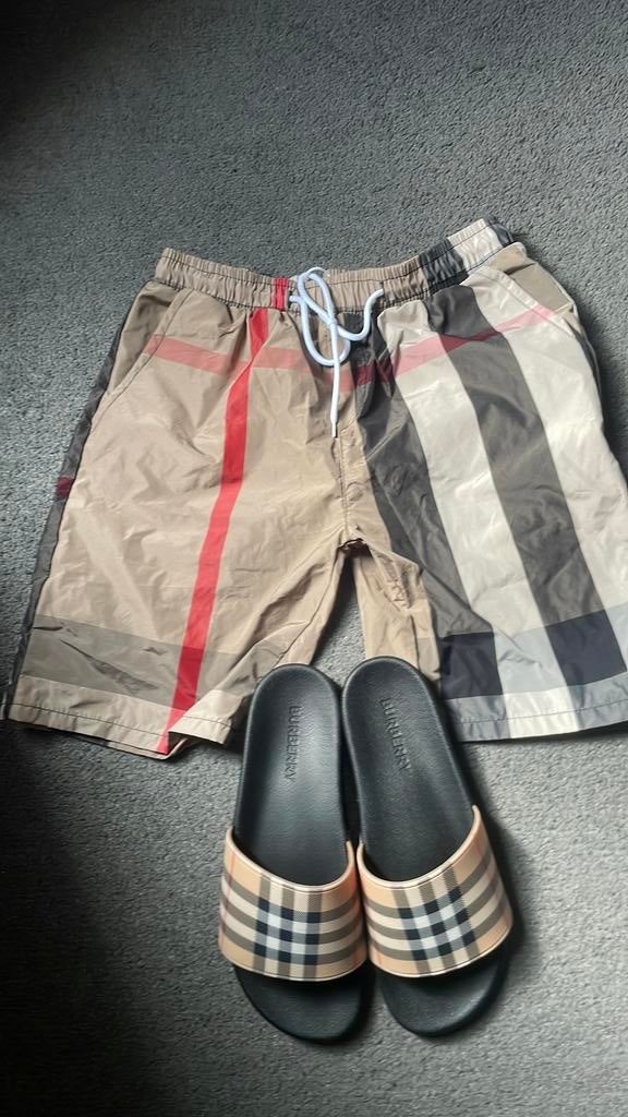 Burberry zomer, Kleding | Heren, Badmode en Zwemkleding, Ophalen of Verzenden, Maat 52/54 (L), Beige, Zwemslip