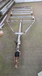 Aanhanger frem, pardentransporter, paardentrailer, motortrai, Ophalen