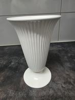 Wedgwood vaas 20cm, Overige kleuren, Aardewerk of Porselein, Ophalen of Verzenden, Zo goed als nieuw