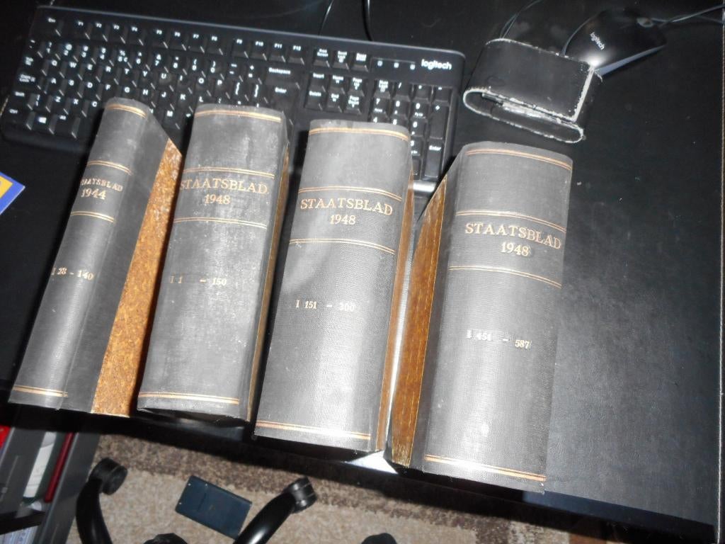 (zeer) oude staatsbladen en wetboeken, Ophalen of Verzenden, Gelezen, Diverse auteurs