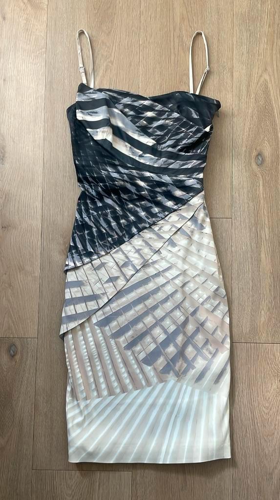 Karen Millen (strapless) jurk, maat 38, Kleding | Dames, Jurken, Gedragen, Maat 38/40 (M), Roze, Boven de knie, Ophalen of Verzenden
