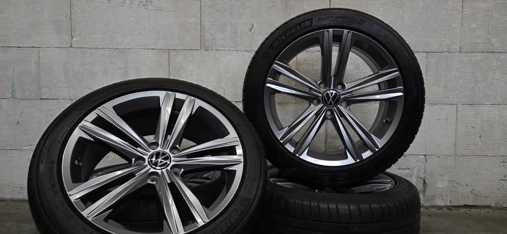 18" VW R-line Passat B8 T-roc velgen Michelin zomerbanden, 18 inch, Gebruikt, Banden en Velgen, Ophalen of Verzenden
