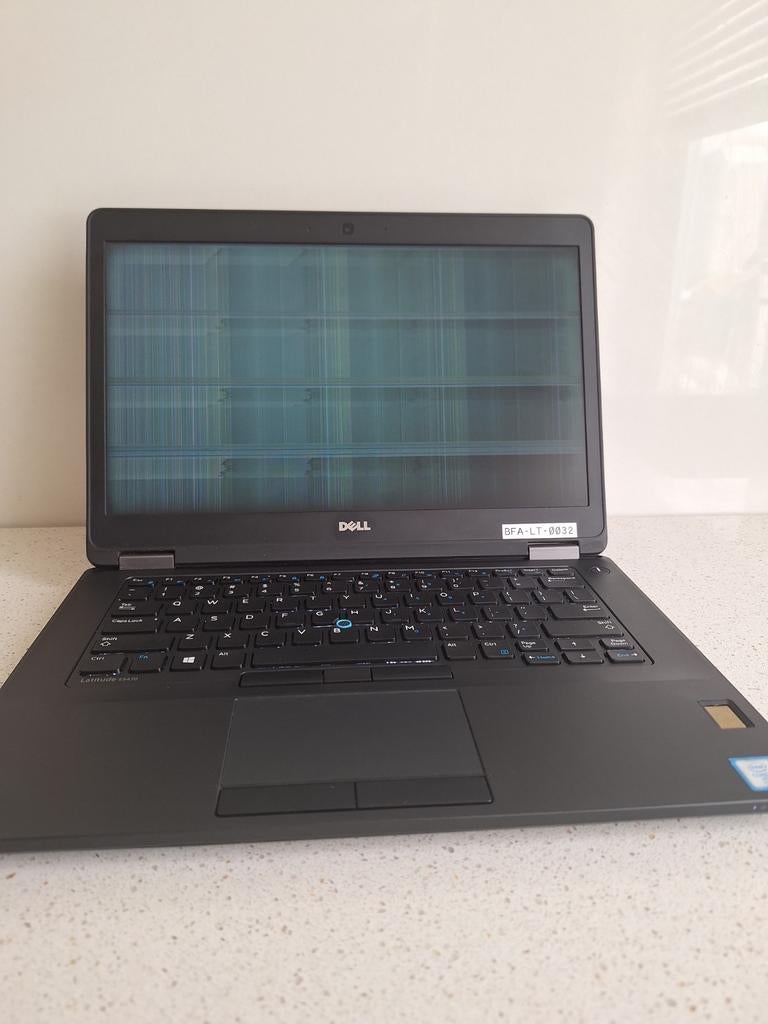 Dell Latitude Laptop met defect scherm, Ophalen of Verzenden, Niet werkend, 2 tot 3 Ghz, Dell