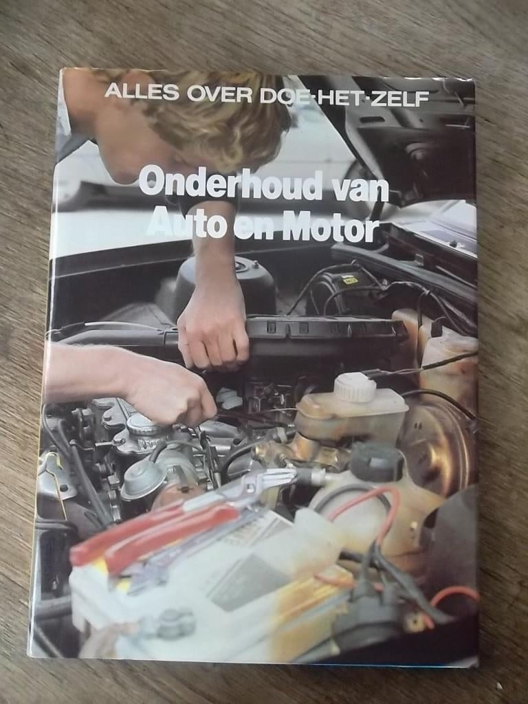 Onderhoud van auto en motor 1983 Lekturama, Boeken, Ophalen of Verzenden, Gelezen, Algemeen