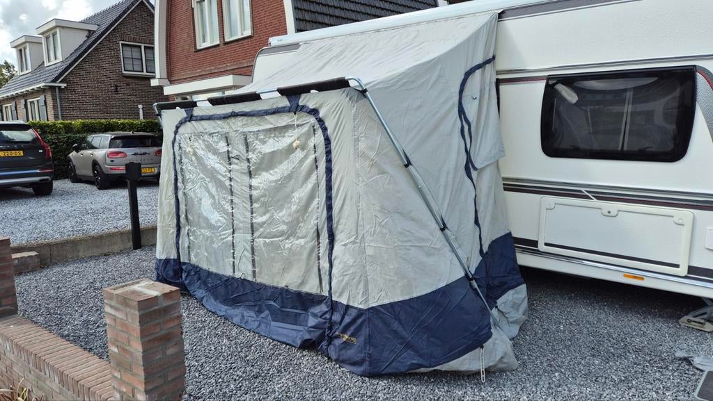 Connected caravan/camper voortent. Luifel, Caravans en Kamperen, Tenten, Gebruikt, Ophalen of Verzenden