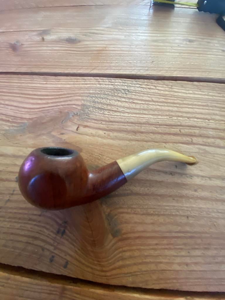 Vintage houten pijp met gebogen mondstuk, Verzamelen, Rookartikelen, Aanstekers en Luciferdoosjes, Ophalen of Verzenden, Gebruikt
