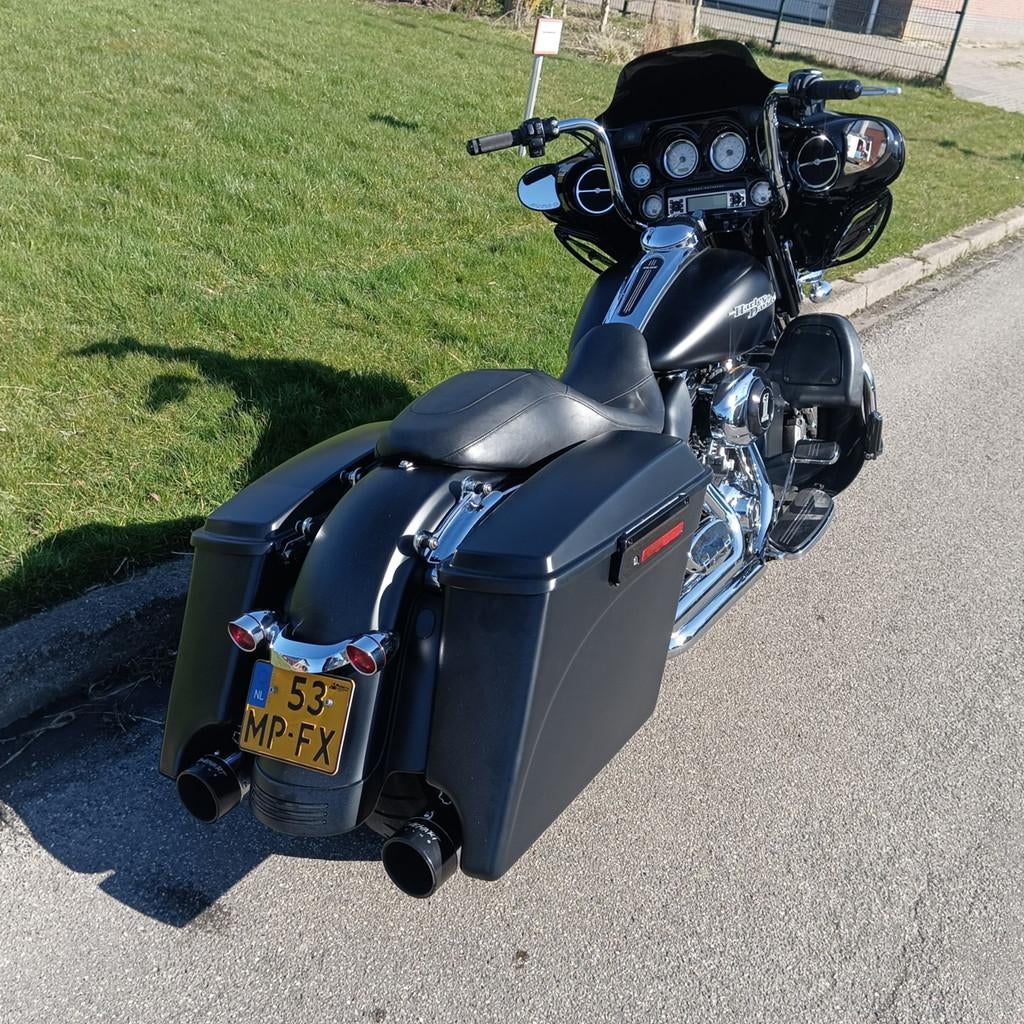 Harley Davidson 103 FLHX Street Glide Airride ABS Denim Blac, 1690 cc, 1@2.nl, Bedrijf, Cruise Control