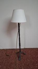 Mooie klassieke schemerlamp, Ophalen