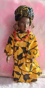 Poppenhuis popje, Ophalen of Verzenden, Poppenhuis