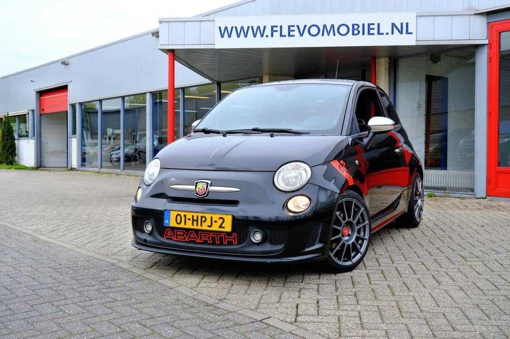 Fiat 500 1.4-16V 135pk Abarth OrigNL| Pano|Airco|LMV|Sportst, Voorwielaandrijving, 4 cilinders, Zwart, Bedrijf