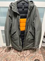 Te koop winterjas met capuchon, wind en waterdicht, maar L, Ophalen of Verzenden, Zo goed als nieuw, Maat 52/54 (L), Groen