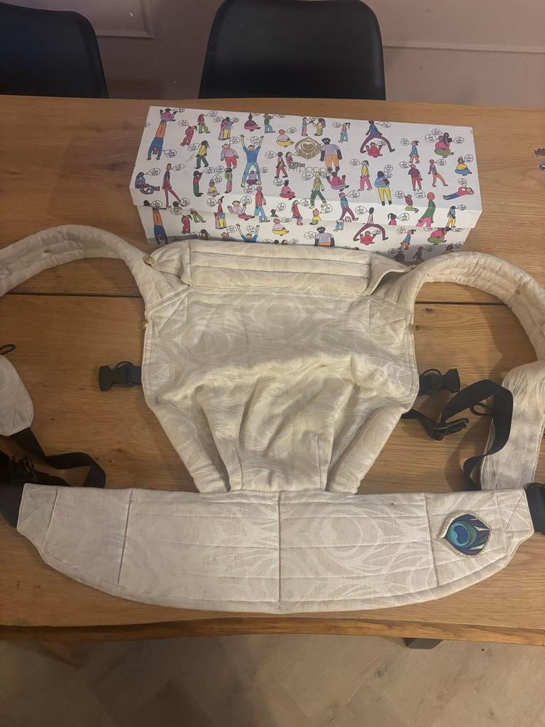 Super mooie Artipoppe  ZEITGEIST ARGUS OAT IN LINNEN, Overige merken, Buik of Rug, Ophalen of Verzenden, Zo goed als nieuw