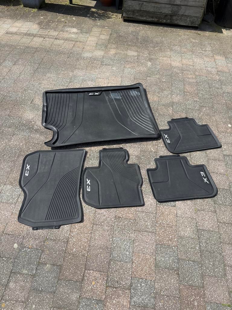 BMW X3 rubber vloermatten set (5 stuks), Auto diversen, Automatten, Gebruikt, Ophalen