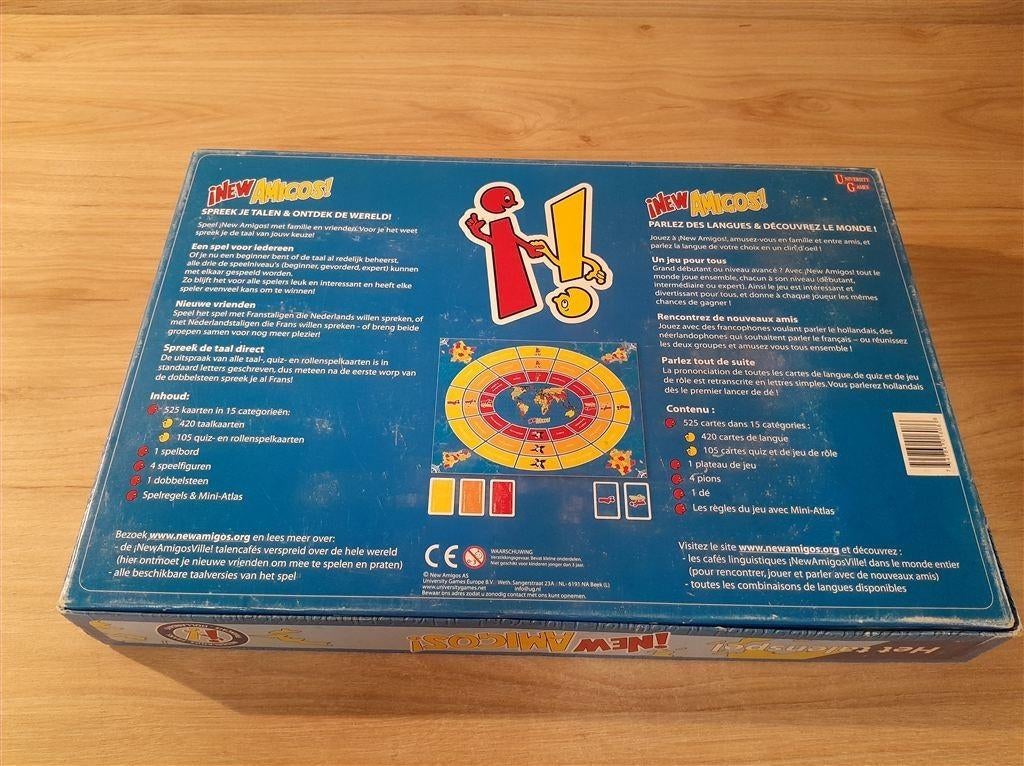 New Amigos - Het talenspel - Nederlands - Frans - s5868, Hobby en Vrije tijd, Gezelschapsspellen | Bordspellen, Verzenden, Zo goed als nieuw