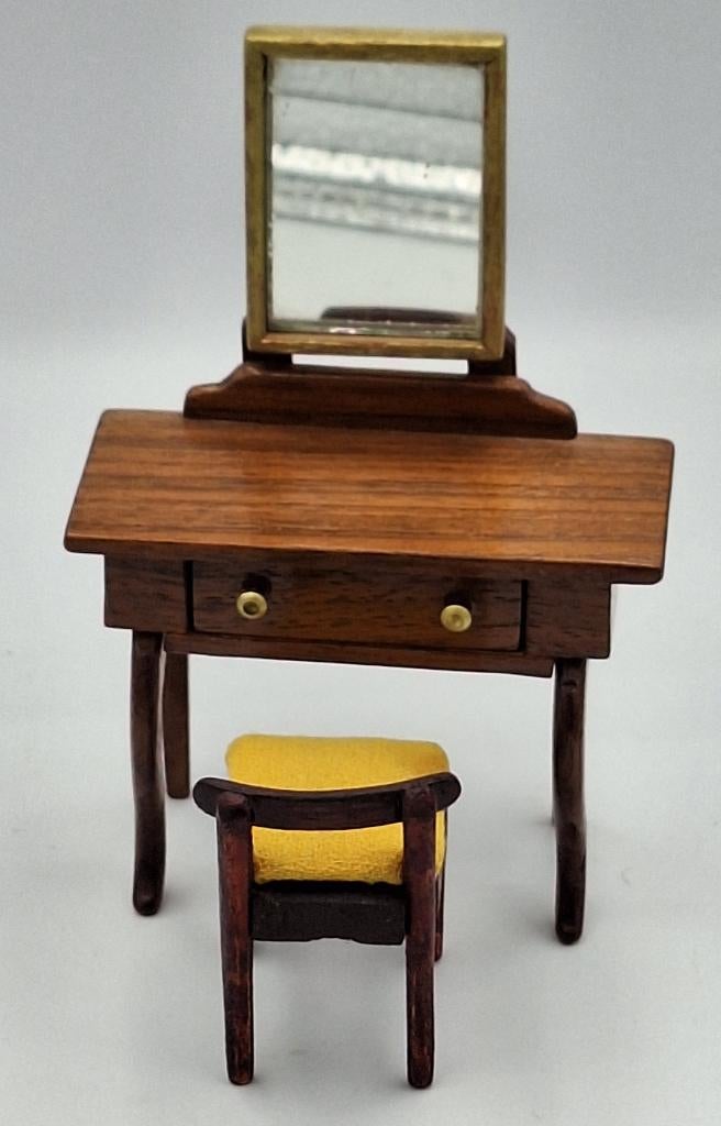 Kaptafel 2 met vaste spiegel en stoeltje voor poppenhuis, Verzamelen, Poppenhuizen en Toebehoren, Ophalen of Verzenden, Poppenhuis