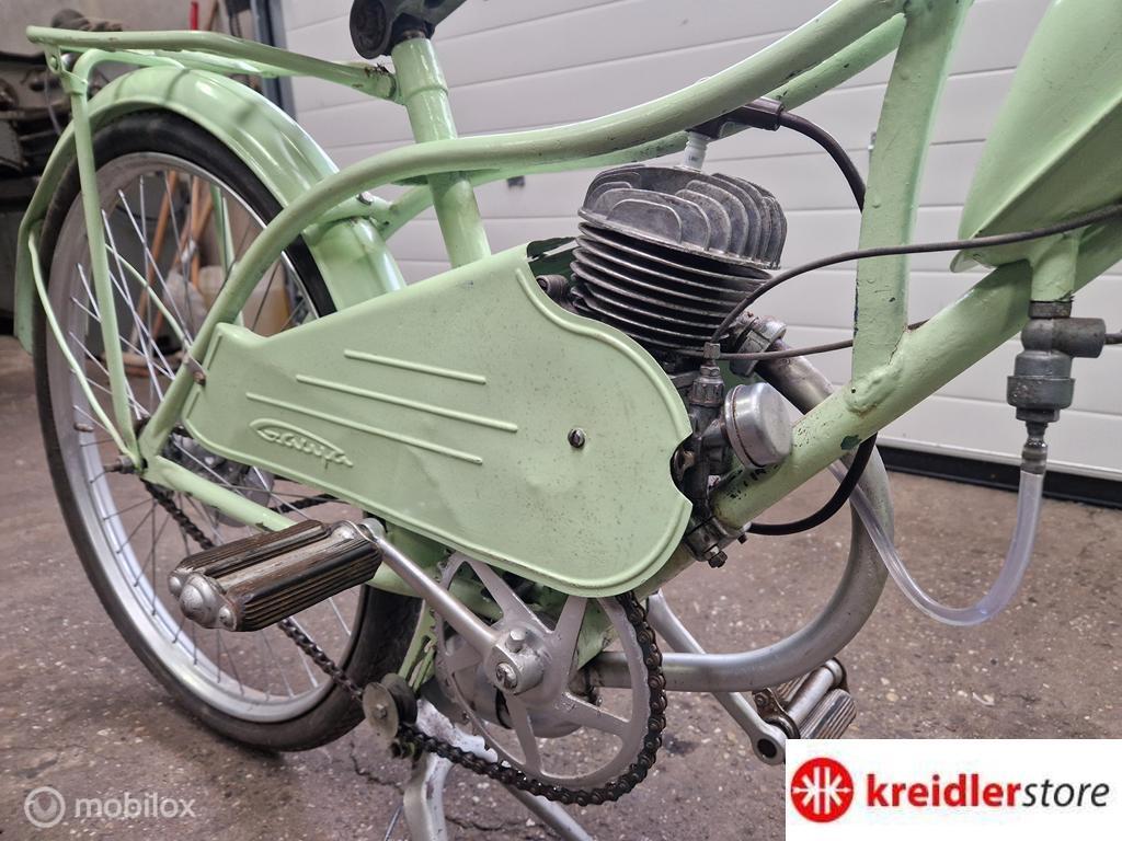Riga bromfiets loopt goed fiets model zonder kenteken, Fietsen en Brommers, Brommers | Oldtimers, Overige merken, Riga, Riga, Riga