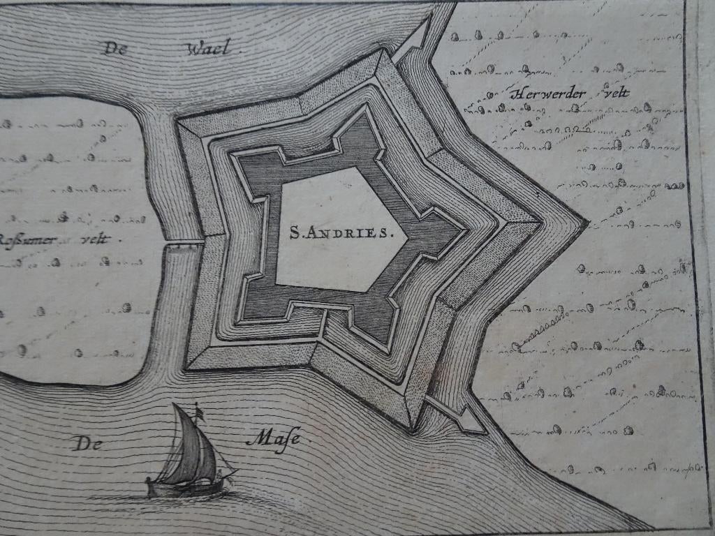 Gravure plattegrond fort st. Andries Maas/Waal Geelkercken, Antiek en Kunst, Kunst | Etsen en Gravures, Verzenden, Cartografie