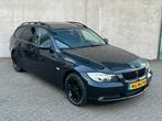 Zwarte BMW 3-Serie 318i E91 129PK/PanoramaDak/Navi/Apk/Airco, 13 km/l, 4 cilinders, 129 pk, Zwart