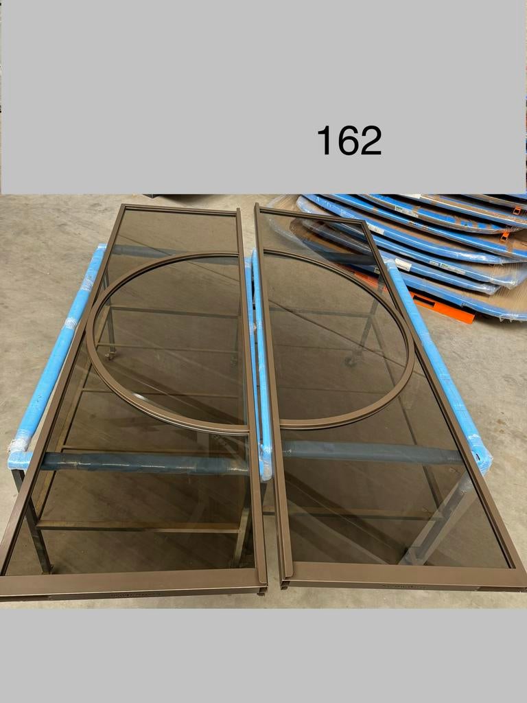 Dubbele taatsdeur brown anodic  2626mm x 1629mm sale *162, Doe-het-zelf en Verbouw, Deuren en Horren, Firma Hout en Staal, Binnendeur