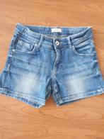 Korte broek 146, Ophalen of Verzenden, Zo goed als nieuw, Meisje, Broek