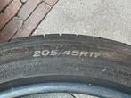Hankook zomerbanden 205/45R17, Ophalen