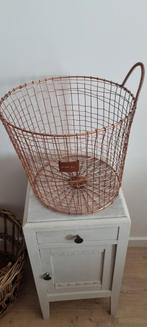 Metalen goud koperen mand Sissy-Boy, Ophalen