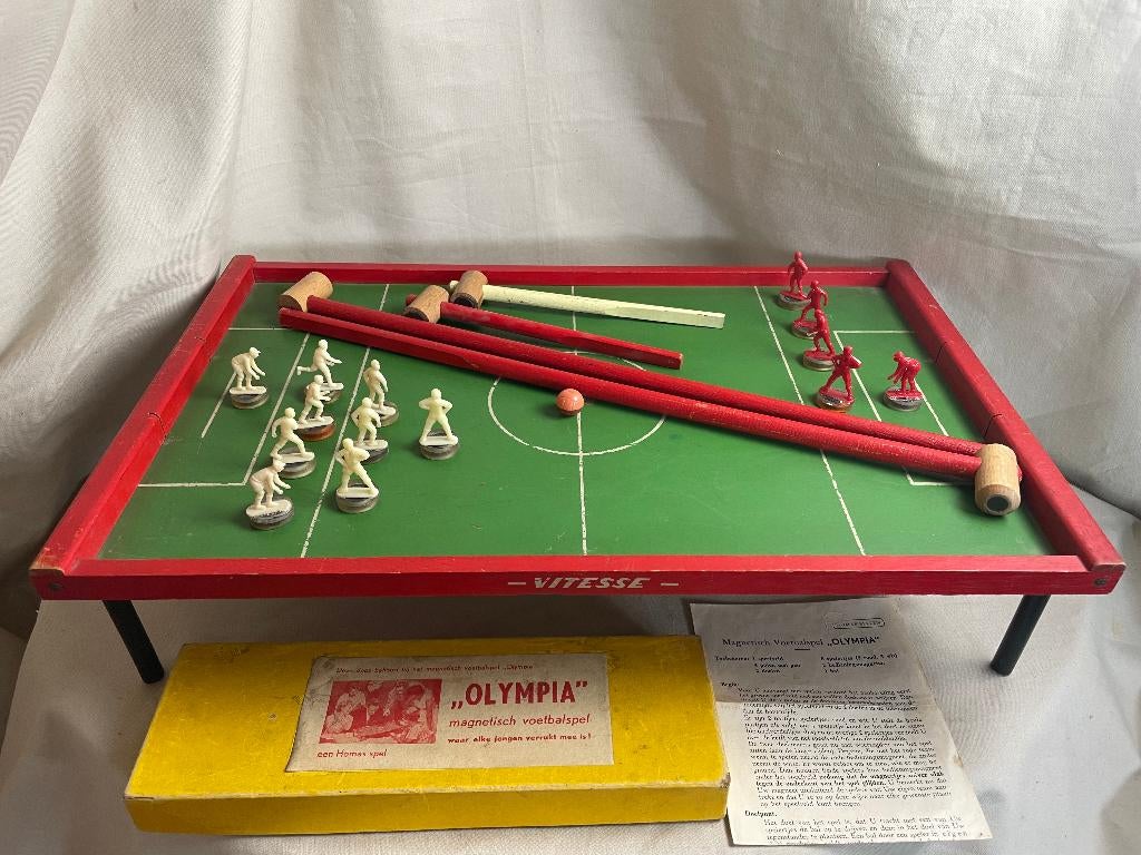 Homas  "Olympia" magnetisch voetbalspel 1956, Ophalen of Verzenden