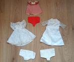 Wildebras poppenkleertjes. Trouwjurk/ jurk met broekje/broek, Ophalen of Verzenden, Gebruikt, Kleertjes
