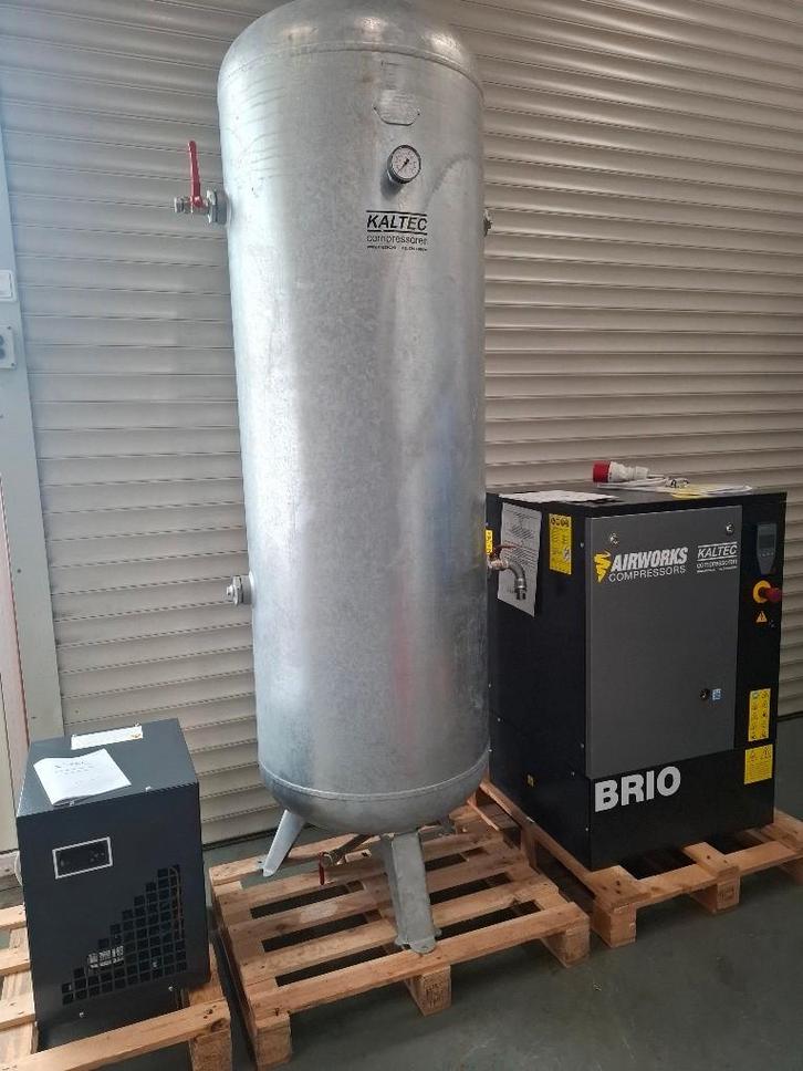 5,5kW schroefcompressor met 500ltr ketel en droger NIEUW, Doe-het-zelf en Verbouw, Compressors, Nieuw, 6 tot 10 bar, 100 liter of meer