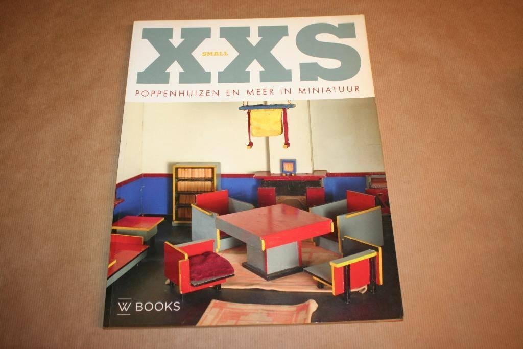 Boek - XXSmall - Poppenhuizen en meer in minatuur, Verzamelen, Poppenhuizen en Toebehoren, Poppenhuis, Gebruikt, N.v.t., N.v.t.