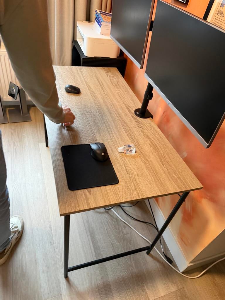 Bureau 120x60 cm - Stevig en in goede staat, Ophalen, Gebruikt, Spaanplaat of MDF, Computerbureau