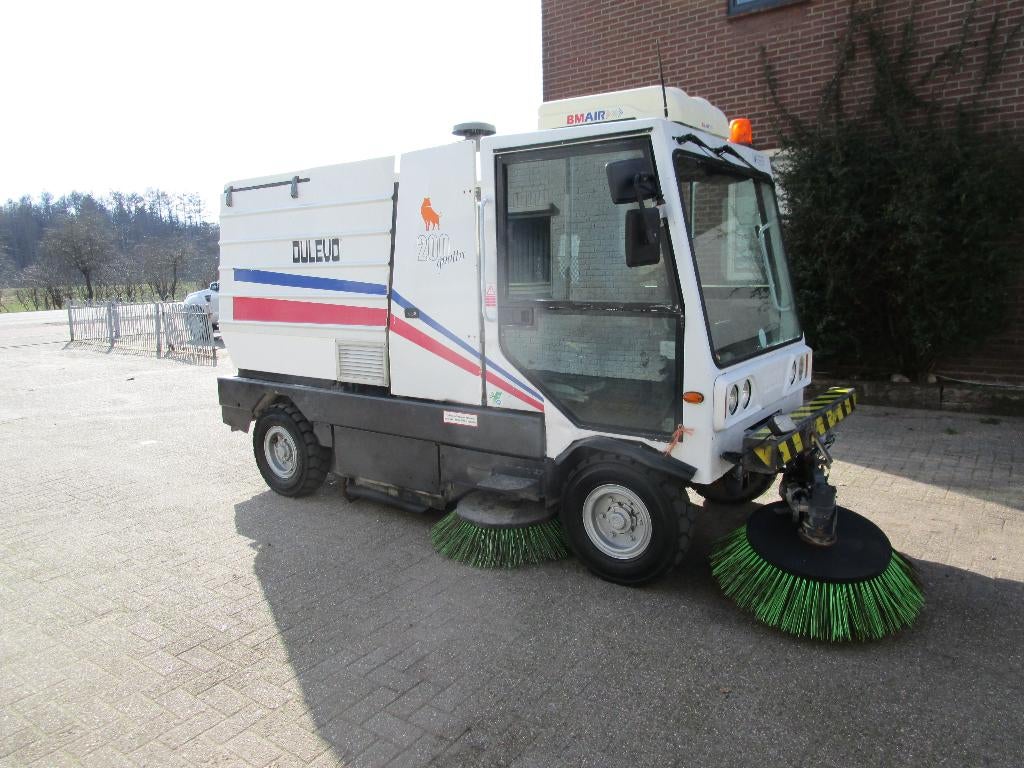 Dulevo 2004 V Diesel Veegmachine 2005 Goed werkende machine, Ophalen