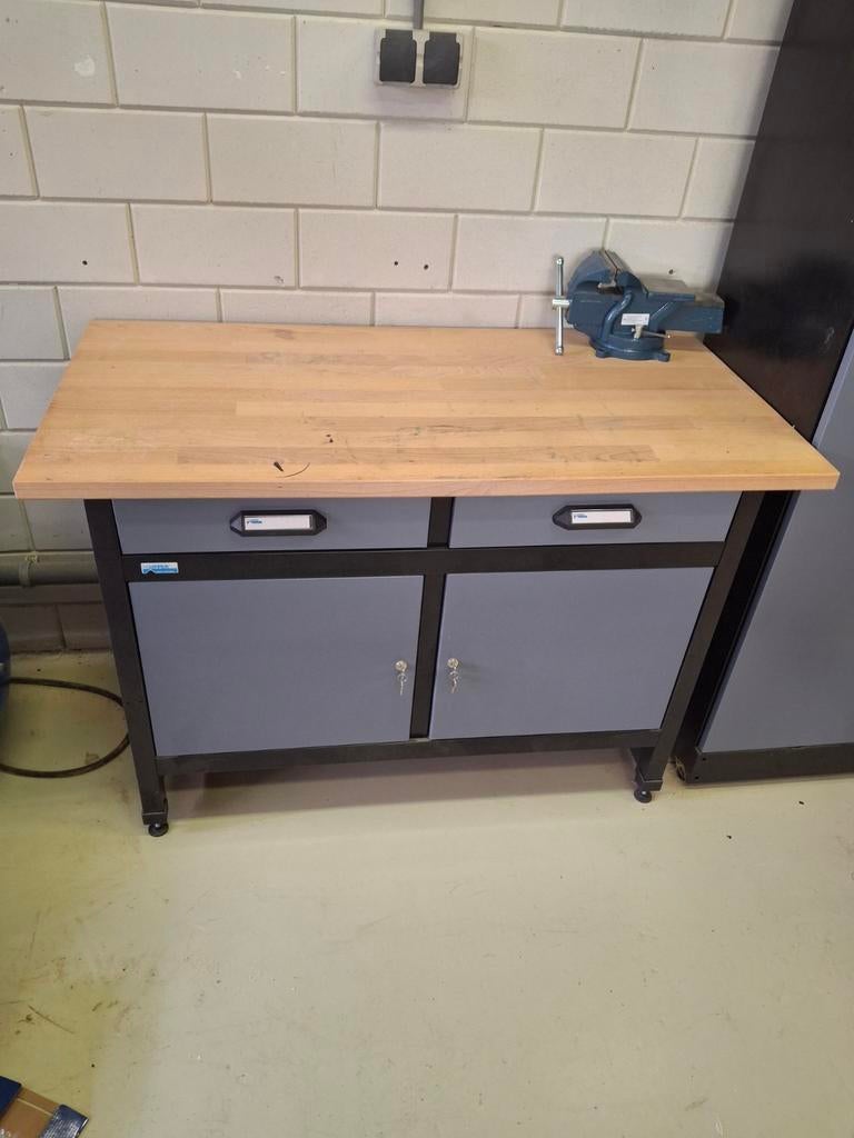 Kupper werkbank 120x60.  Incl nieuwe bankschroef, Ophalen, Bankschroef