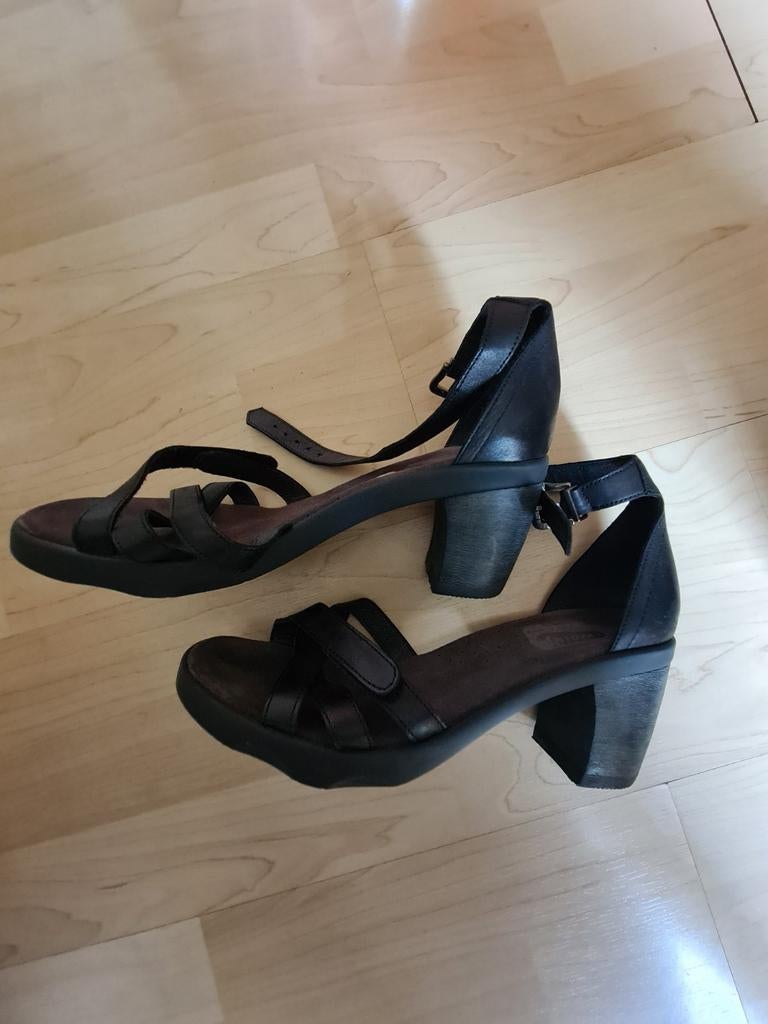 Wolky sandalen met hak maat 41, Kleding | Dames, Schoenen, Ophalen of Verzenden, Zo goed als nieuw, Sandalen of Muiltjes