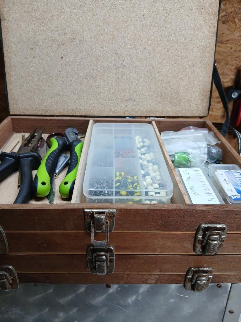 Vis koffer compleet, Ophalen, Zo goed als nieuw, Minder dan 50 cm, Minder dan 50 cm