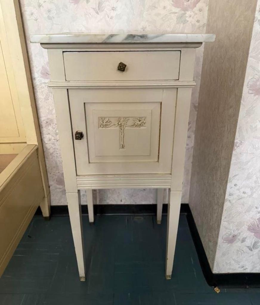 Nachtkastje, Huis en Inrichting, Slaapkamer | Nachtkastjes, Ophalen, Gebruikt, Minder dan 45 cm, 70 cm of meer