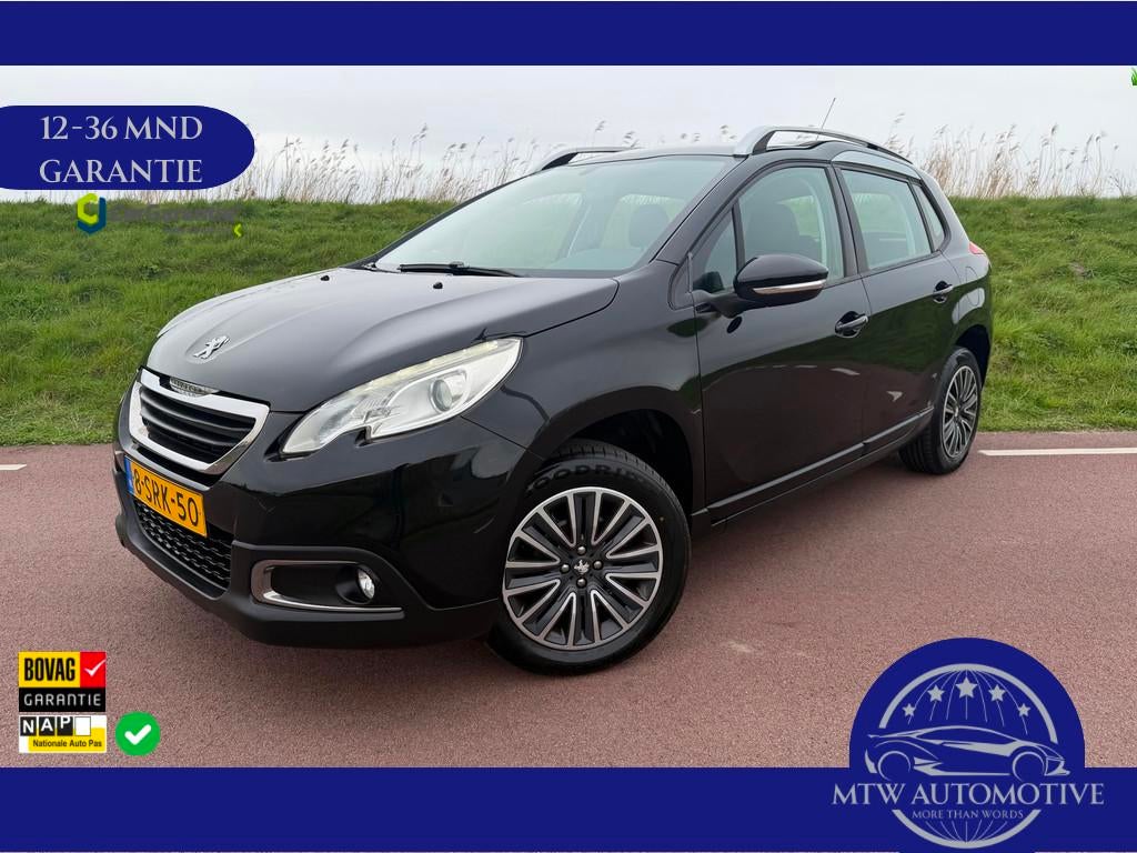 Peugeot 2008 1.2 VTi ACTIVE / BLACK - TITANIUM / MOOIE ORIGI, Auto's, Peugeot, Voorwielaandrijving, Euro 5, Stof, Zwart