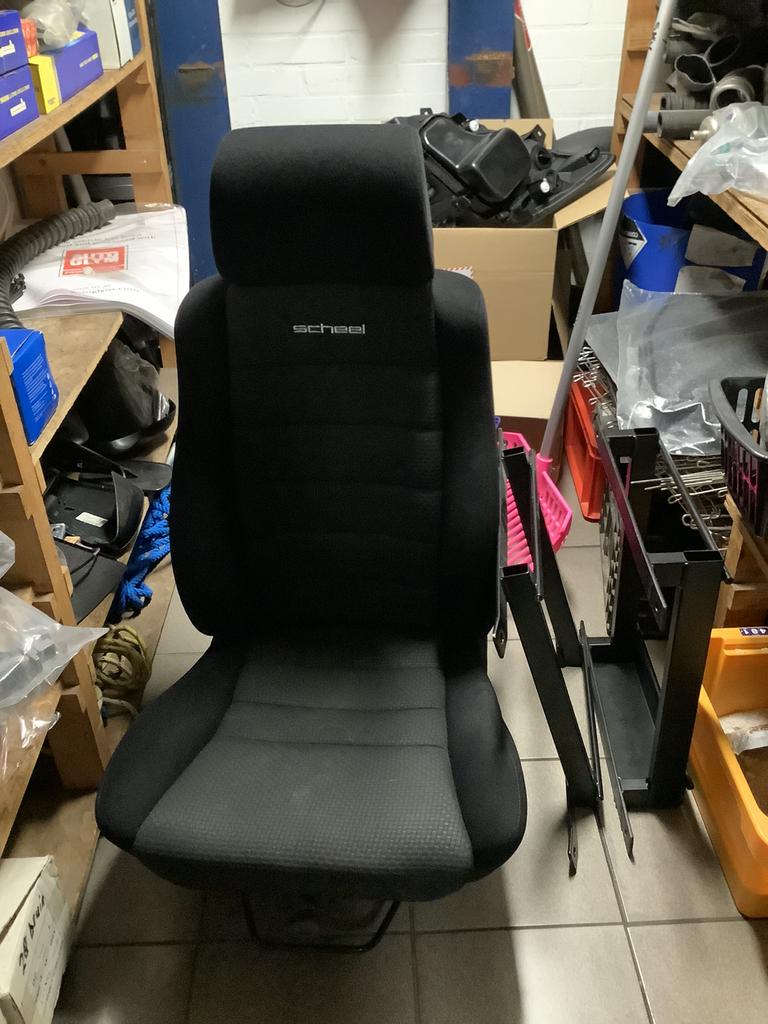 Scheel stoel zeer netjes stoelframe tucson 2023 en mazda cx5, Ophalen of Verzenden, Mazda