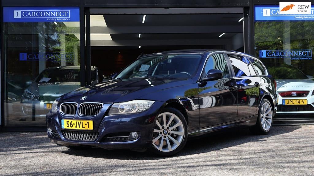 BMW 3-serie Touring 330i xDrive Business Line 272pk|Xenon|Cr, Auto's, Automaat, Zwart, Blauw, 2996 cc