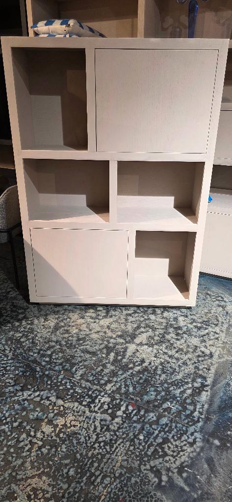 Kabinet / Vakkenkast 2-drs – Taupe 170x120cm Showmodel, Huis en Inrichting, Kasten | Wandmeubels, Zo goed als nieuw, 150 tot 200 cm