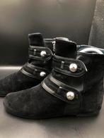 Isabel Marant Zwarte Suede Laarsjes maat 36, Kleding | Dames, Schoenen, Isabel Marant, Zwart, Lage of Enkellaarzen, Ophalen of Verzenden